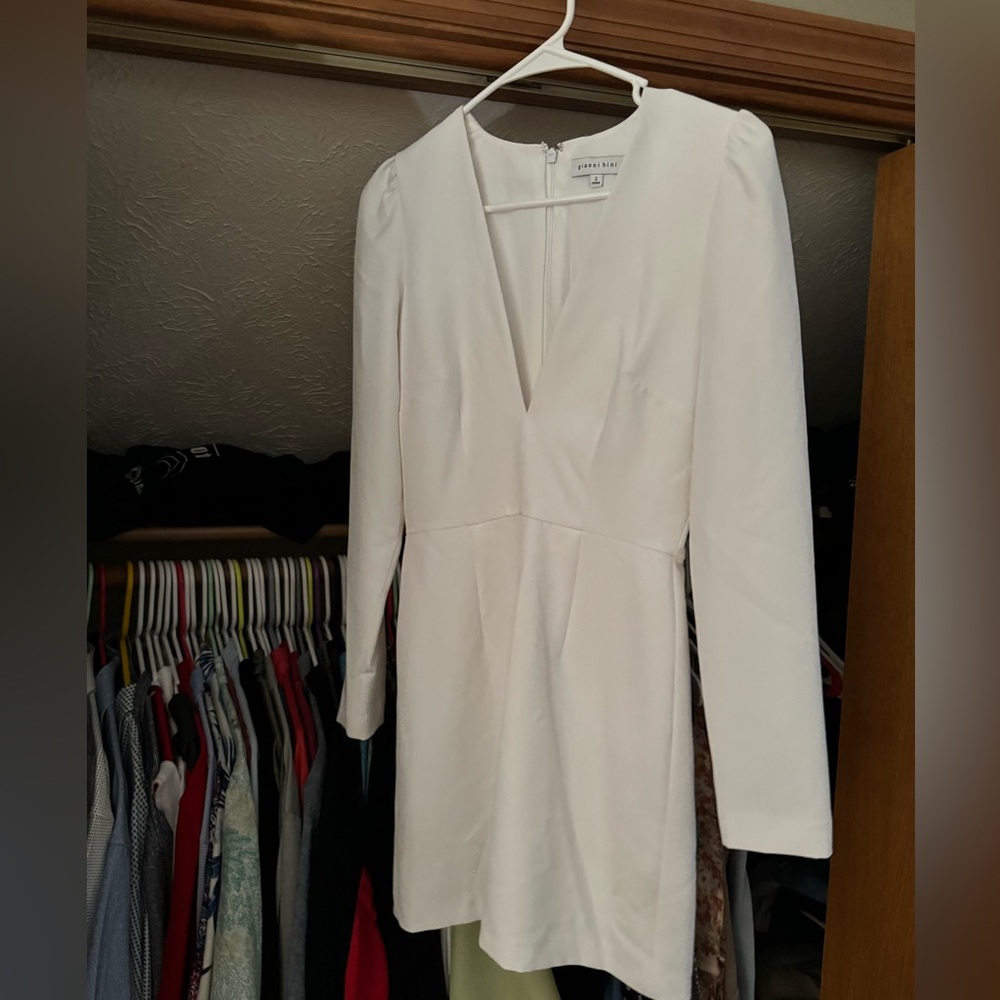 Gianni Bini white long sleeve mini dress